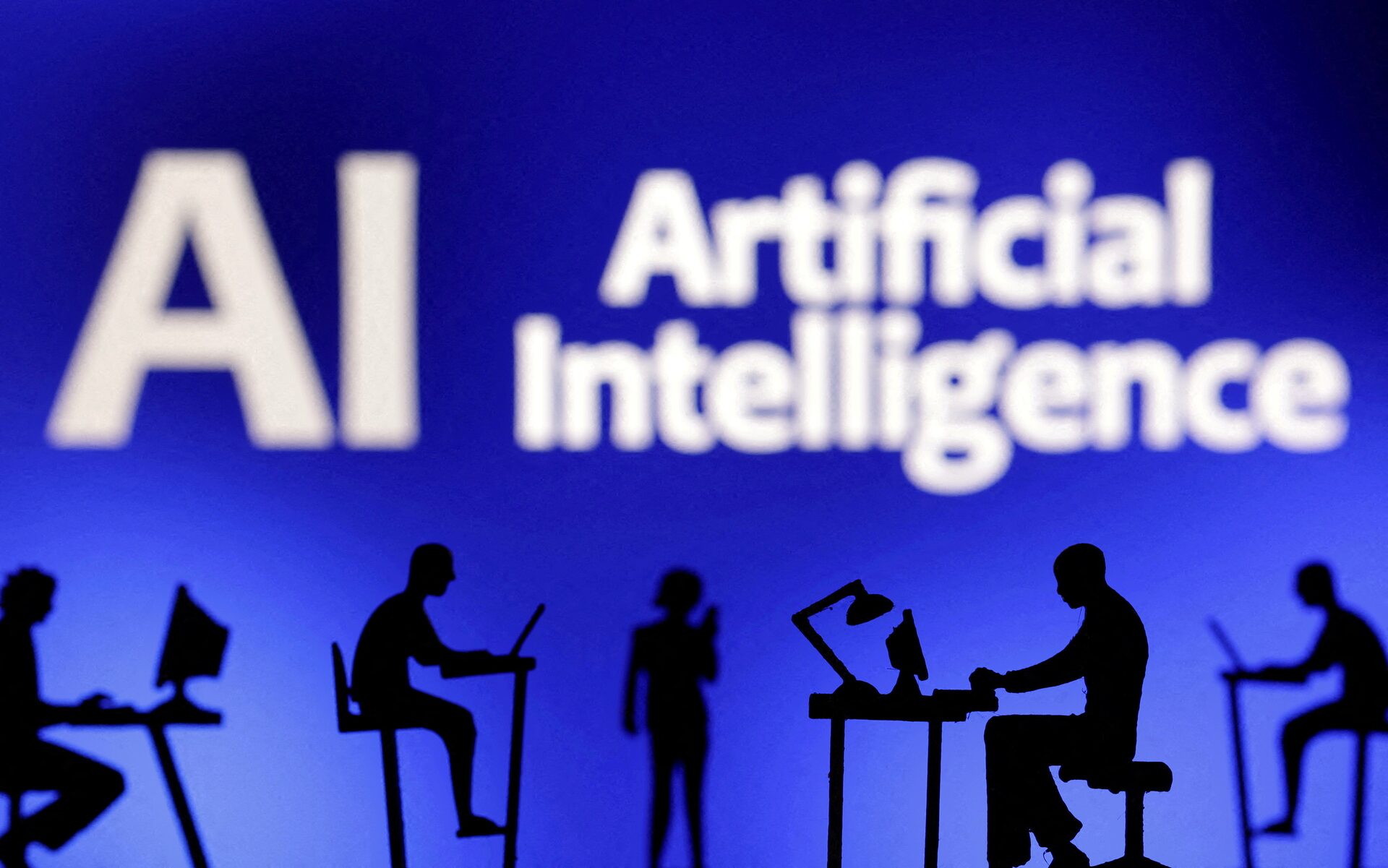 New York Considers Sweeping AI Regulation: Mandatory AI News Labels and a Data Centre Construction Moratorium
